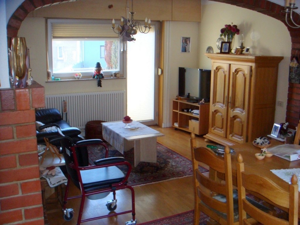 Image 12527/7