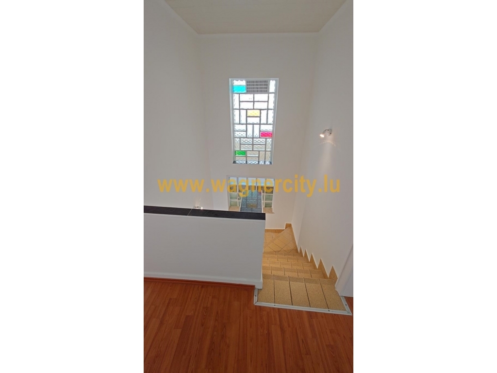 Image 48705/10